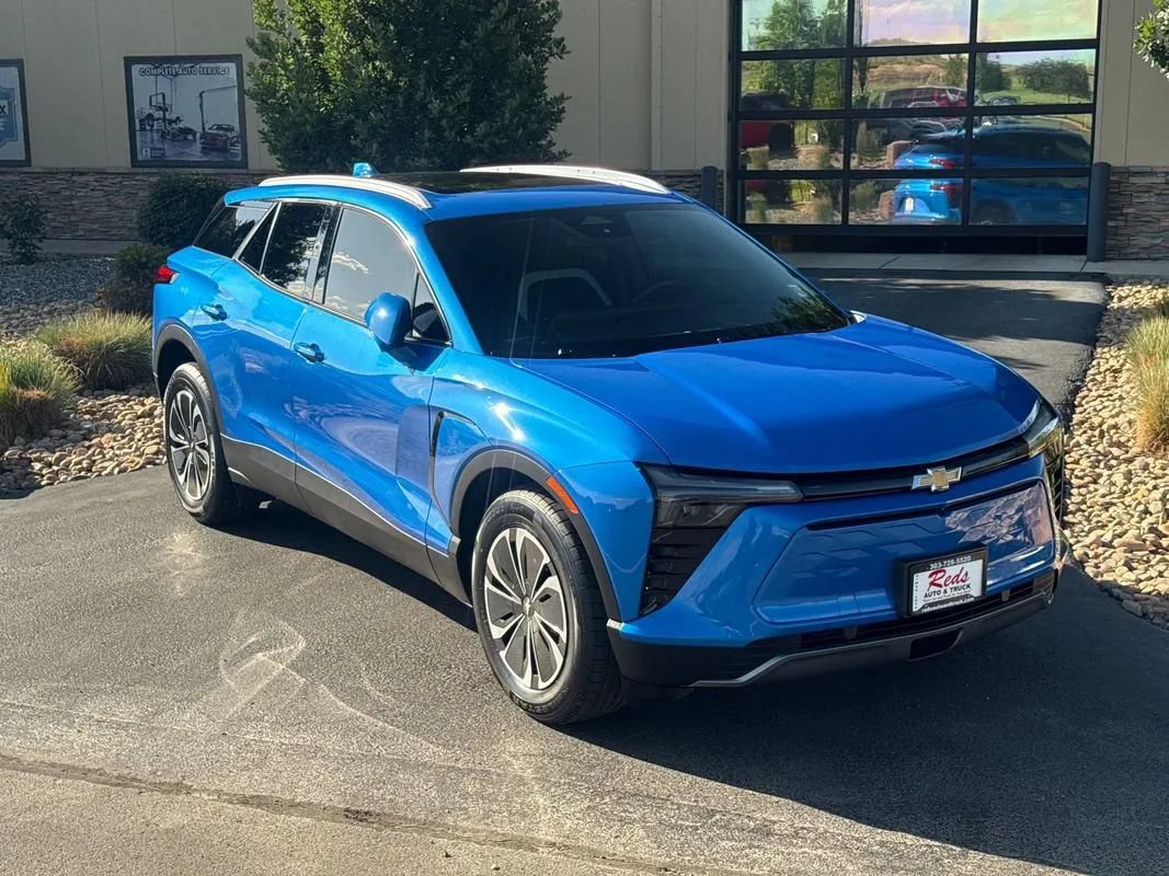 Used 2024 Chevrolet Blazer EV LT AWD/4WD image 12