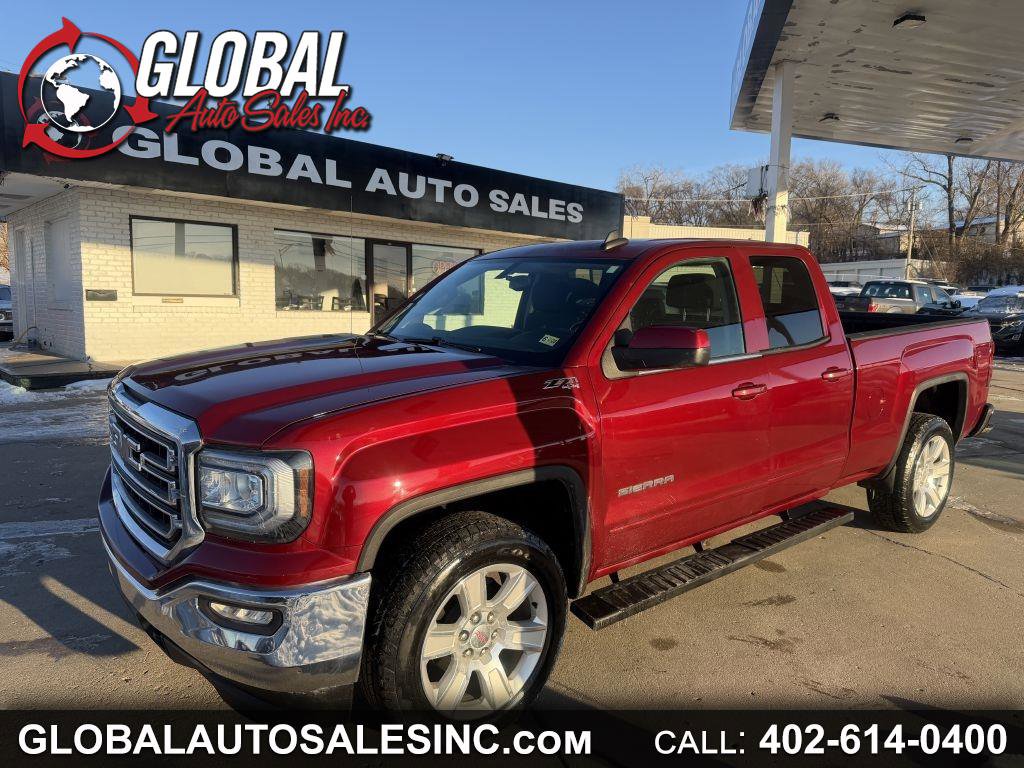 Used 2019 GMC Sierra 1500 SLE w/ SLE Value Package AWD/4WD image 1