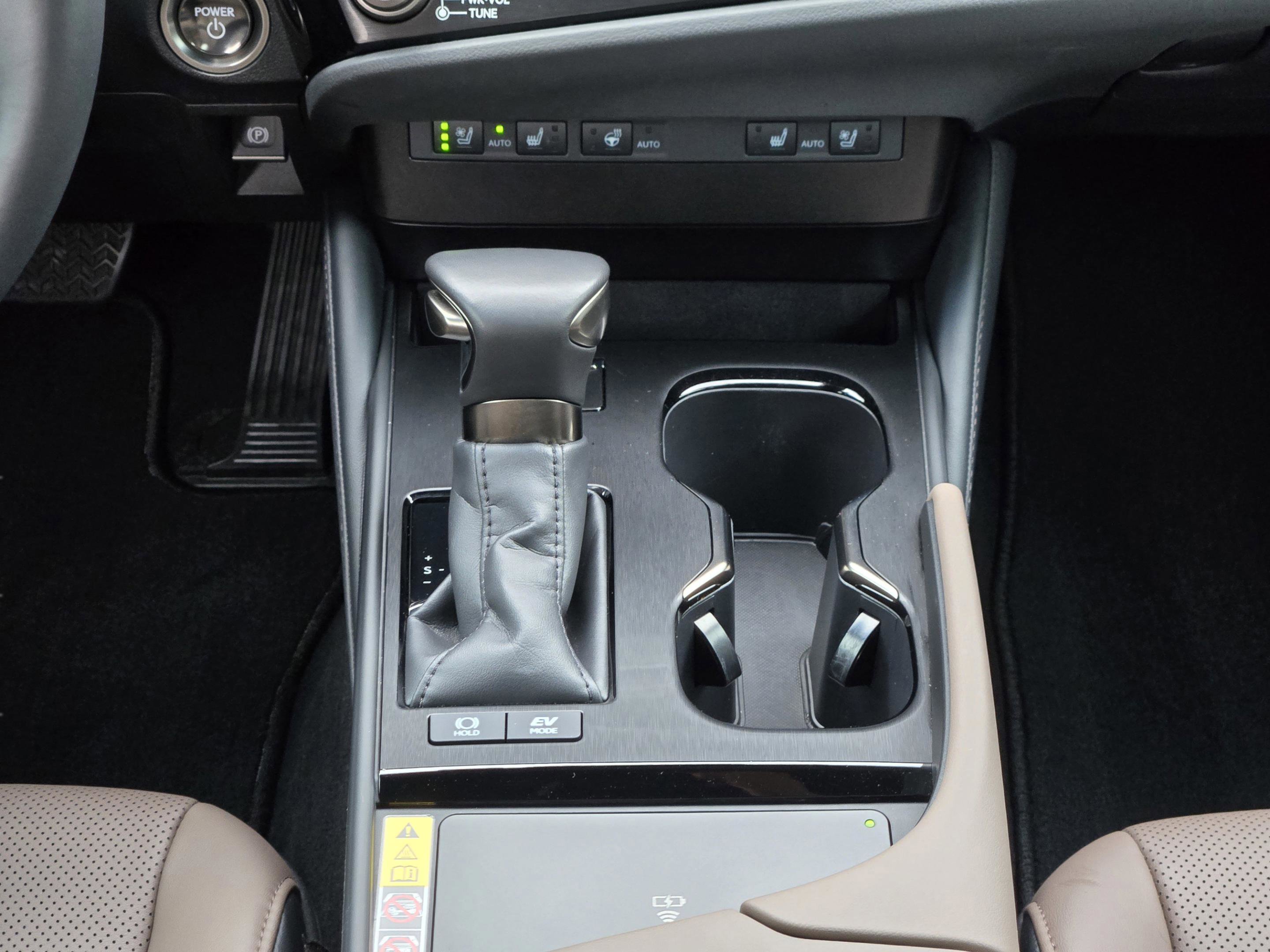 Certified 2025 Lexus ES 300h w/ Premium Package FWD image 16