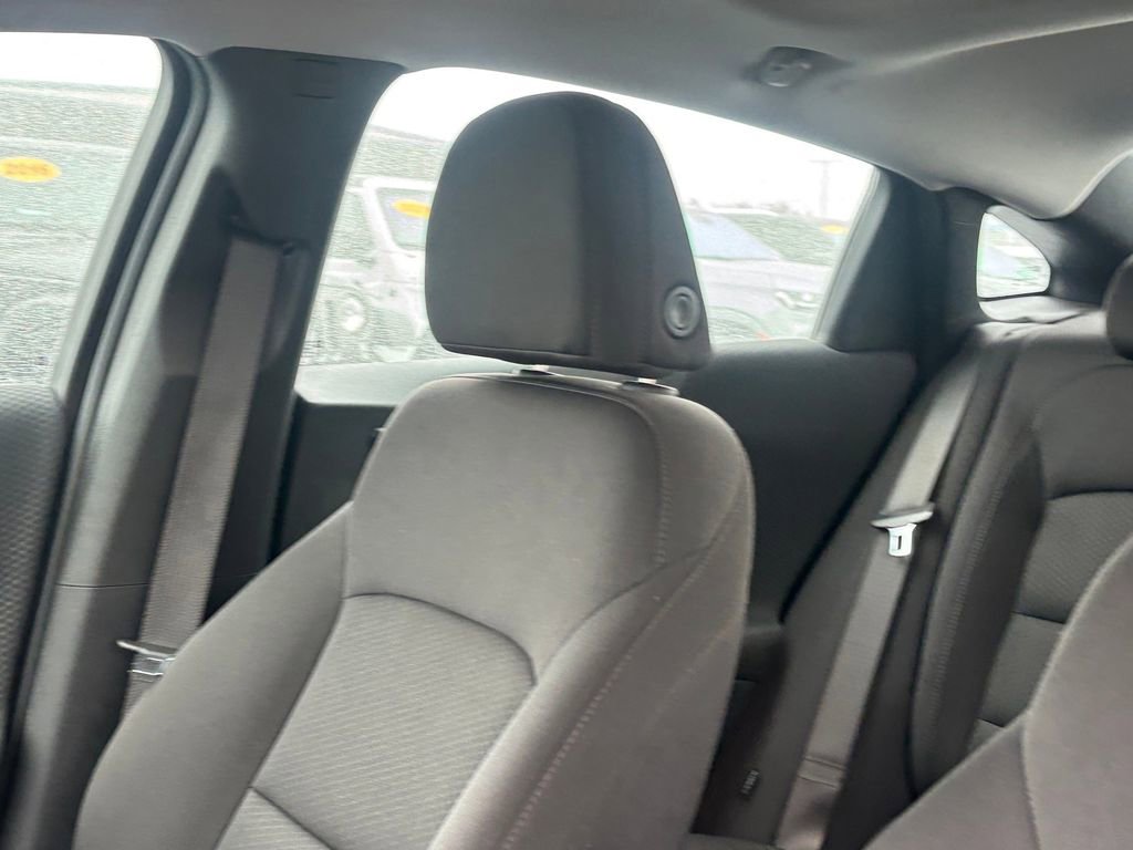 Used 2023 Chevrolet Malibu LT image 13