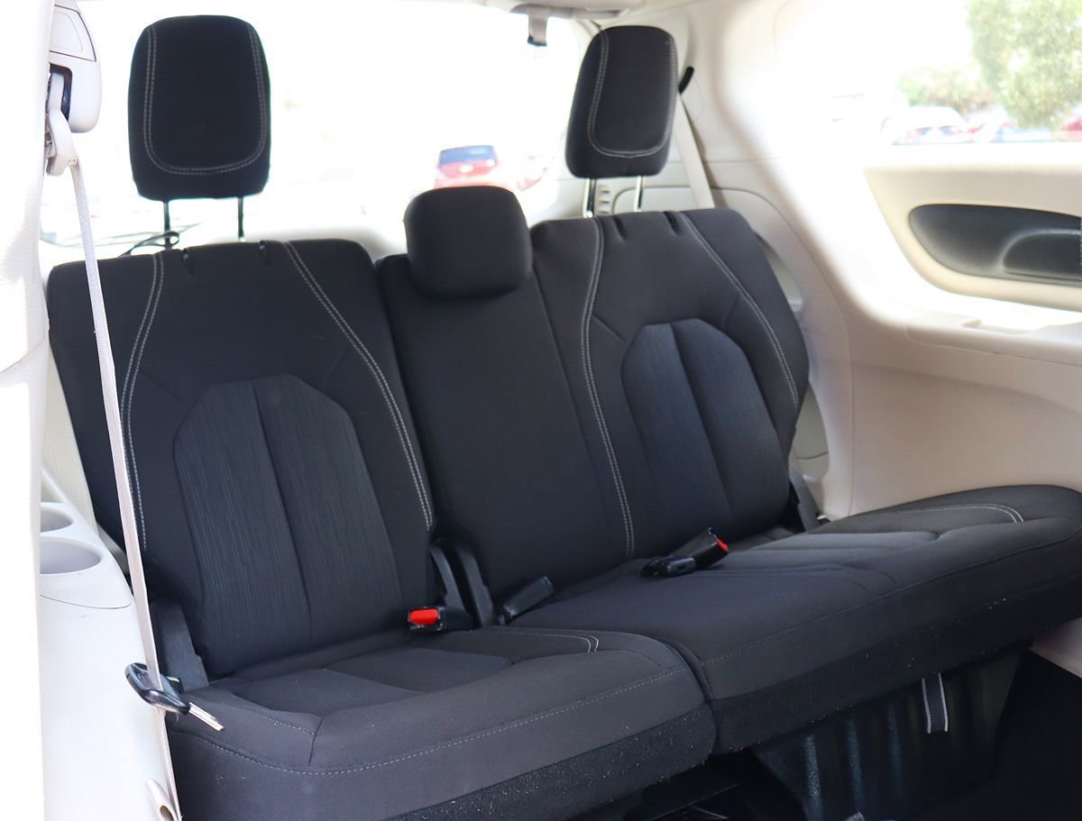 Used 2023 Chrysler Voyager LX FWD image 27