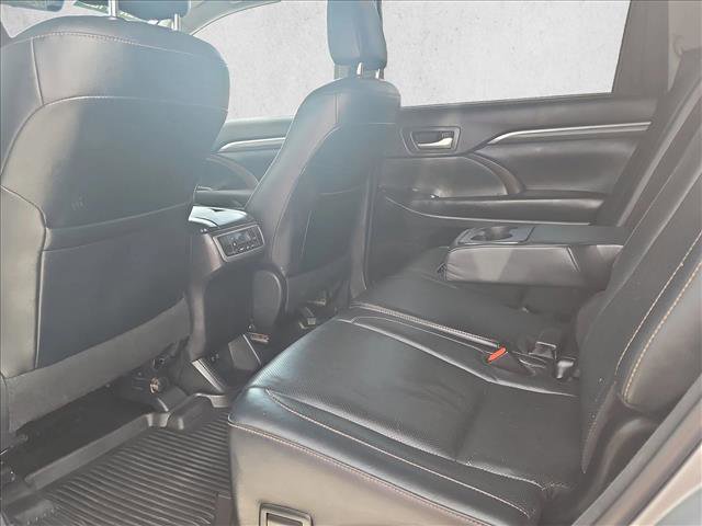 Used 2018 Toyota Highlander Limited w/ Protection Package #3 image 20