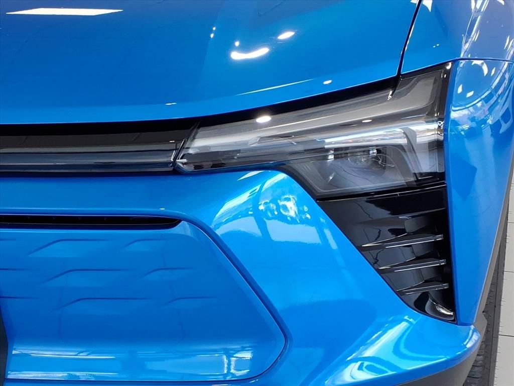 New 2025 Chevrolet Blazer EV LT image 8