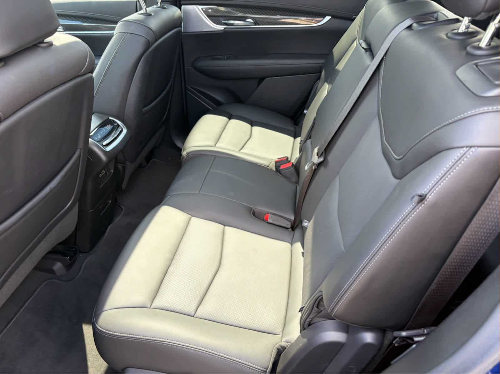 Used 2024 Cadillac XT6 Sport AWD/4WD image 25