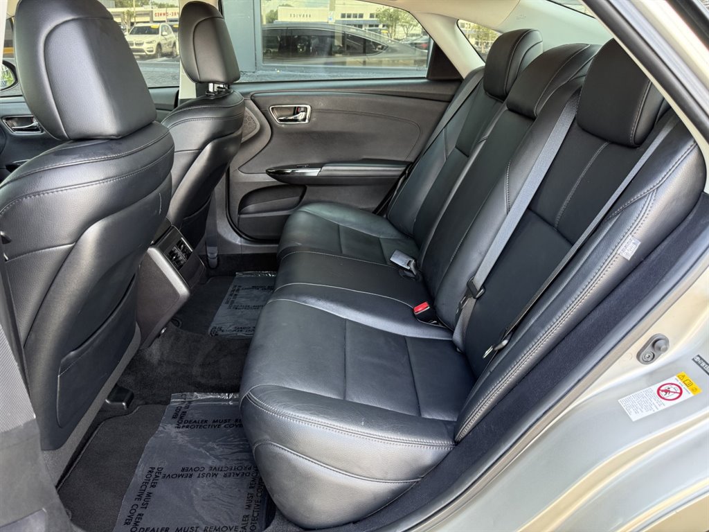 Used 2016 Toyota Avalon Touring FWD image 15