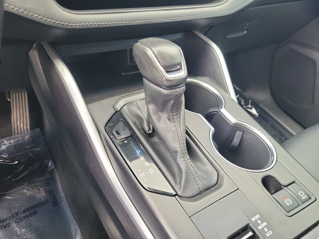 Used 2021 Toyota Highlander XLE FWD image 34