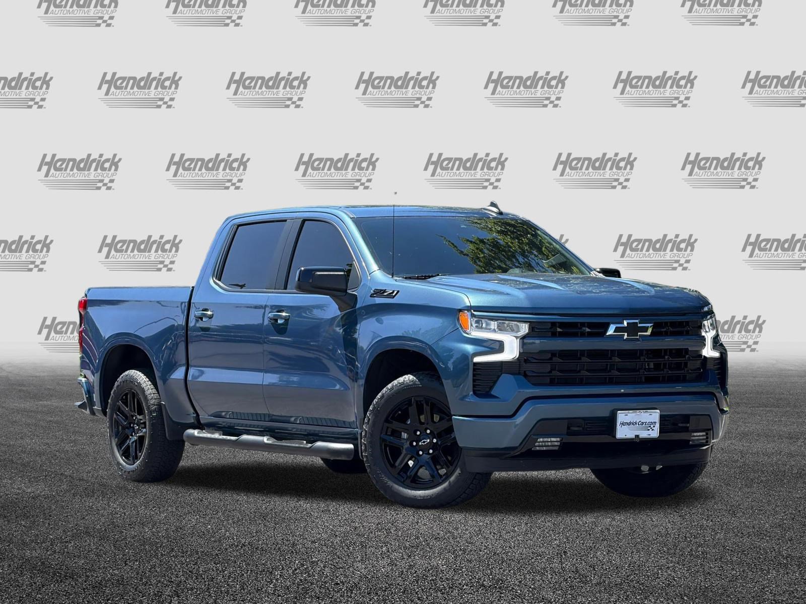 Used 2024 Chevrolet Silverado 1500 RST AWD/4WD image 2