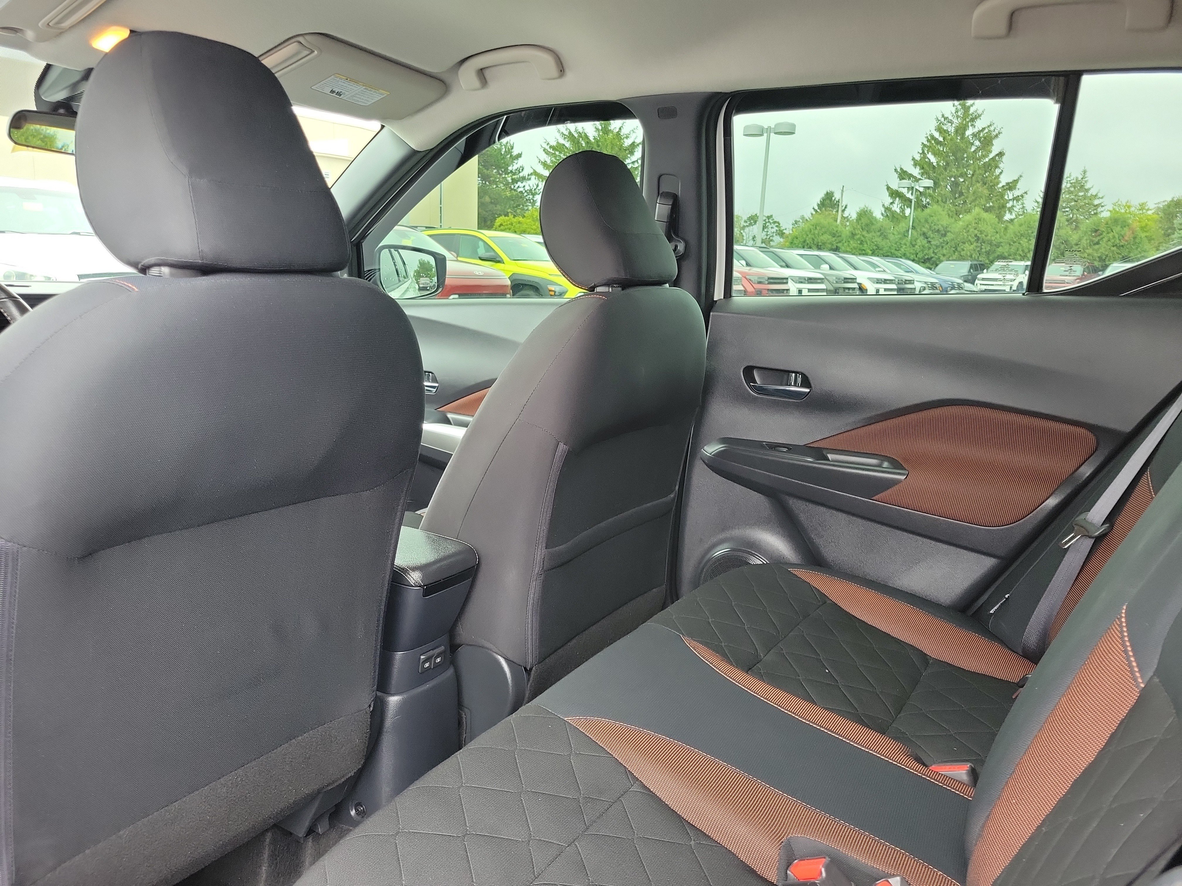 Used 2020 Nissan Kicks SR FWD image 14