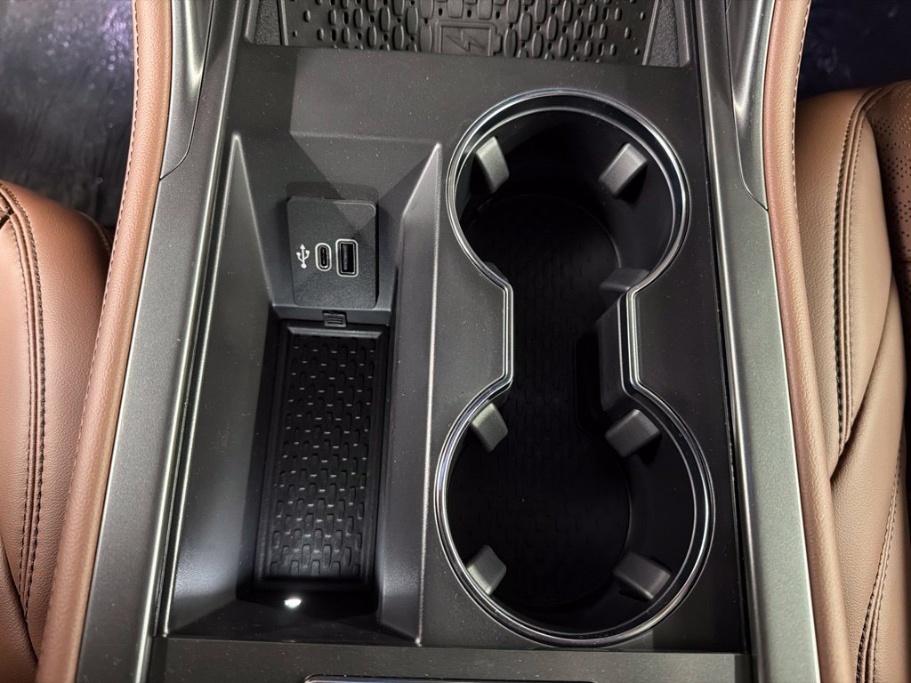 New 2026 Lincoln Nautilus Reserve AWD/4WD image 17