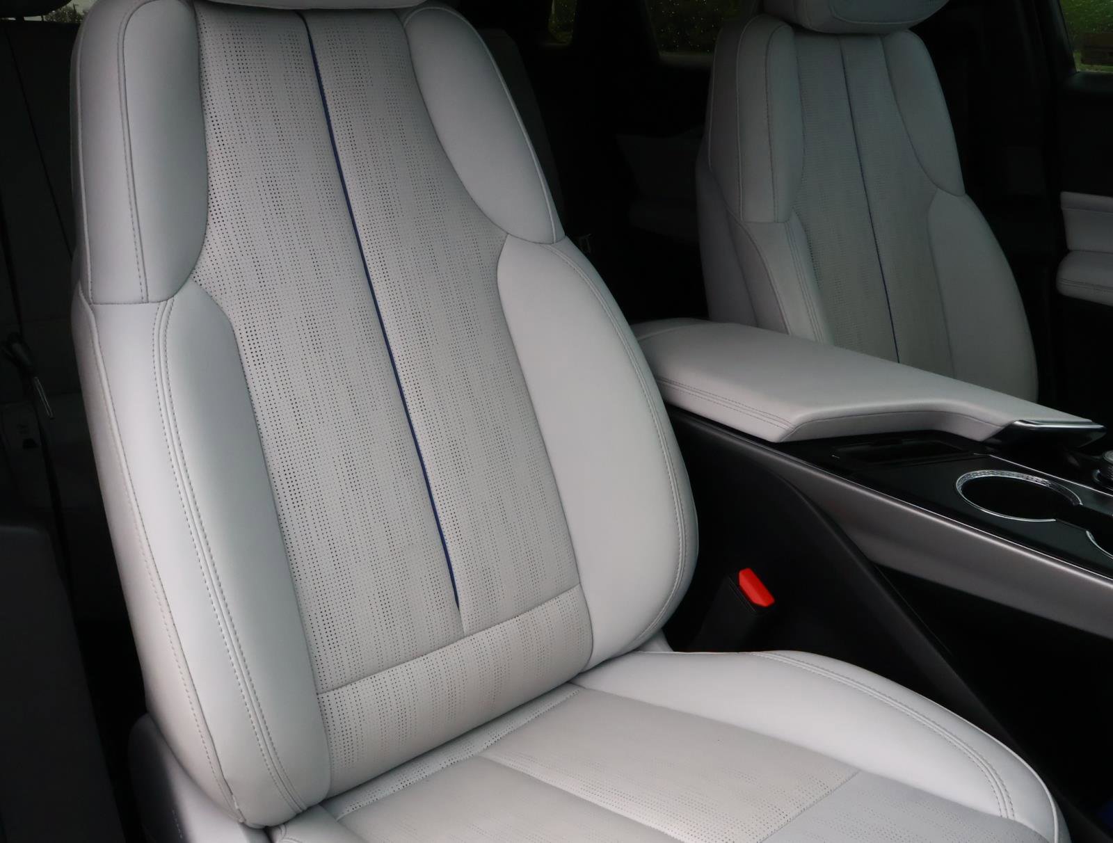 Certified 2024 Cadillac Lyriq Luxury image 22