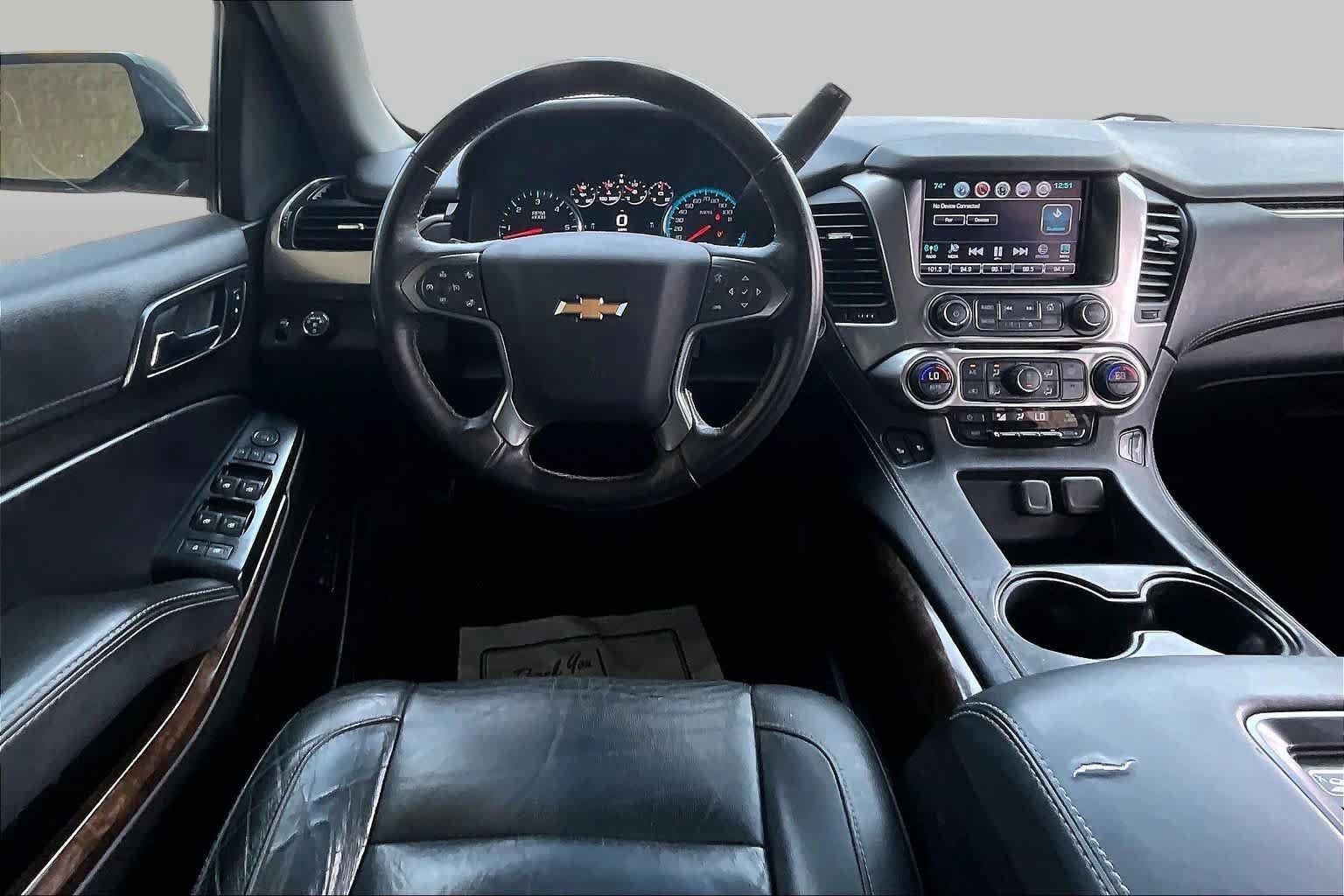 Used 2017 Chevrolet Suburban LT RWD image 6