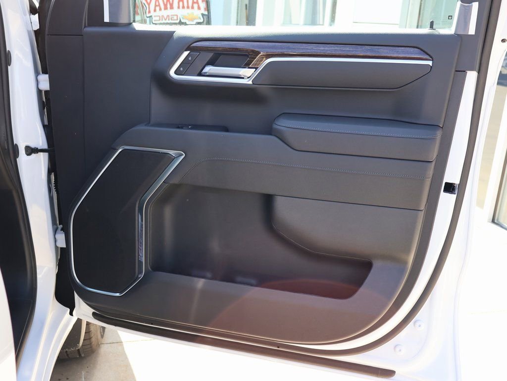 New 2026 GMC Sierra 1500 Elevation image 39