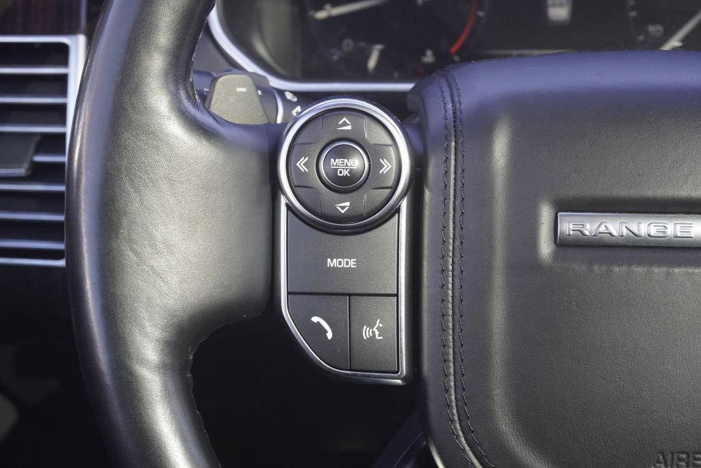 Used 2016 Land Rover Range Rover HSE image 12