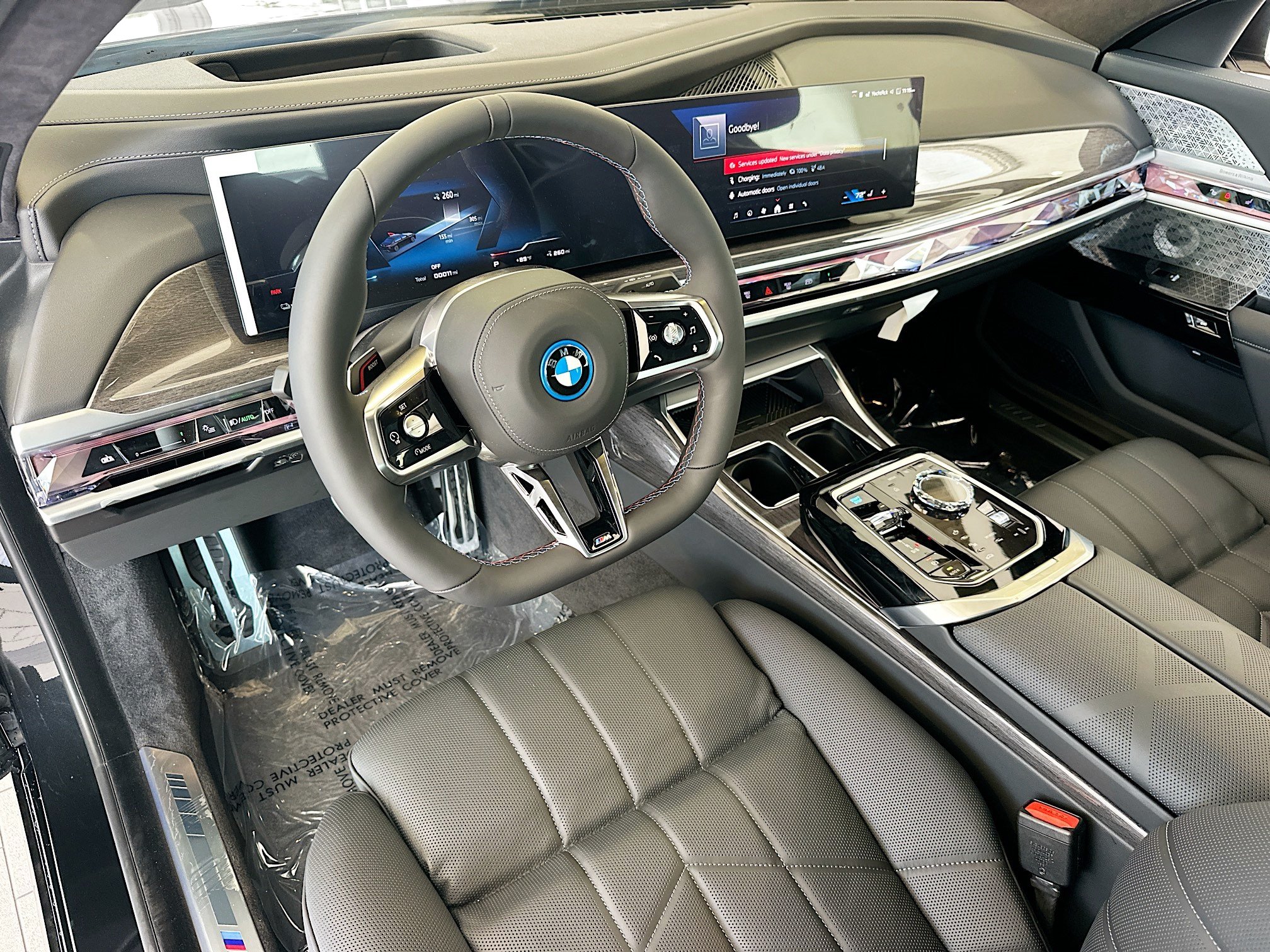 New 2026 BMW i7 M70 AWD/4WD image 9