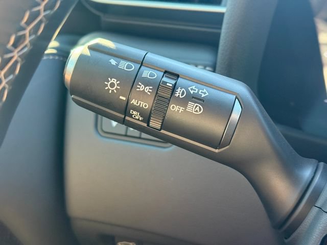 Certified 2025 Lexus LX 700h F Sport AWD/4WD image 18