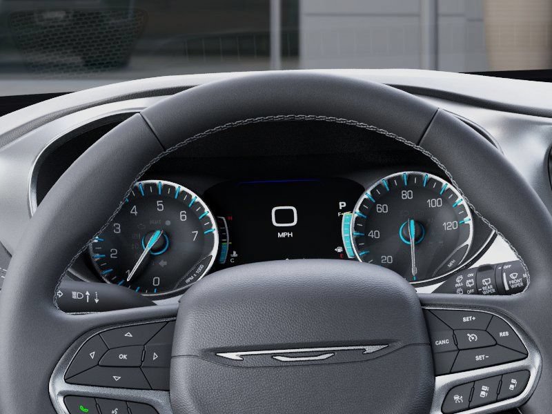 New 2027 Chrysler Pacifica Select AWD/4WD image 17