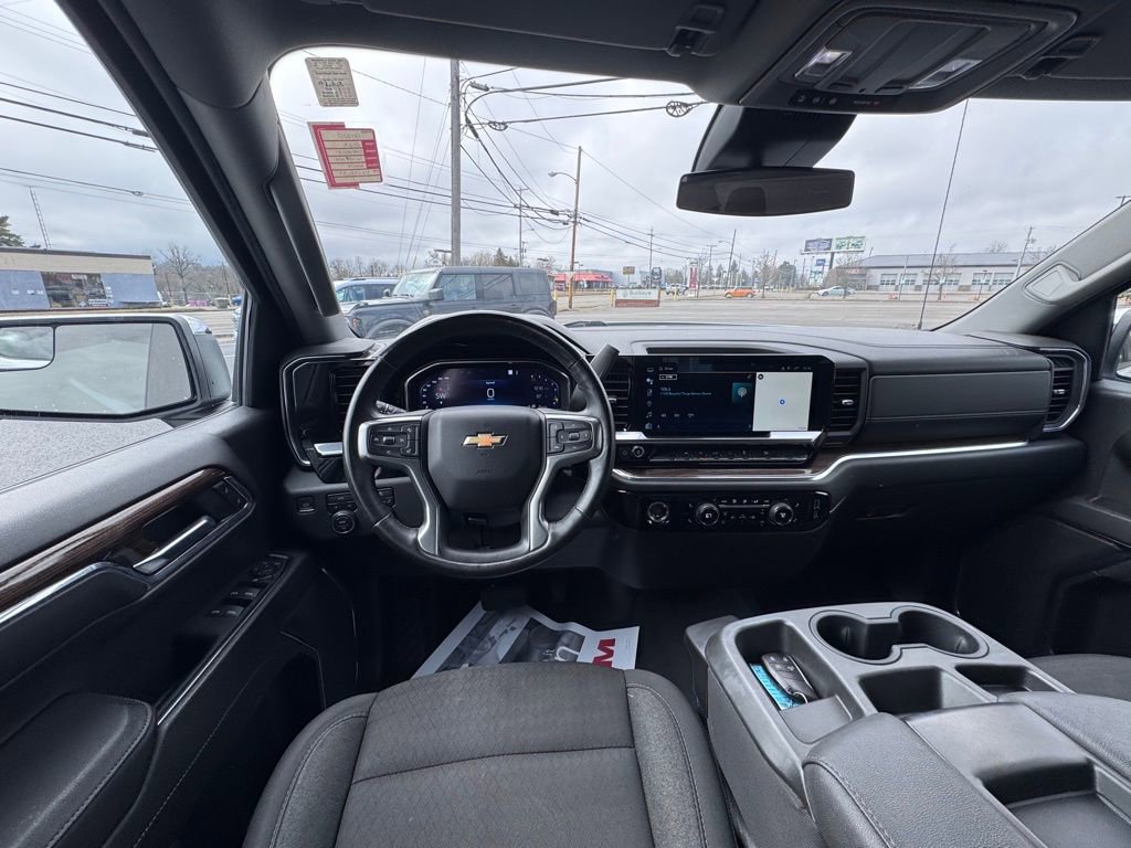 Used 2023 Chevrolet Silverado 1500 LT image 25