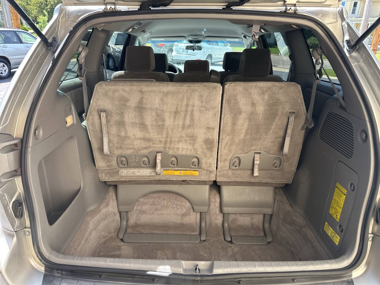 Used 2007 Toyota Sienna LE FWD image 9