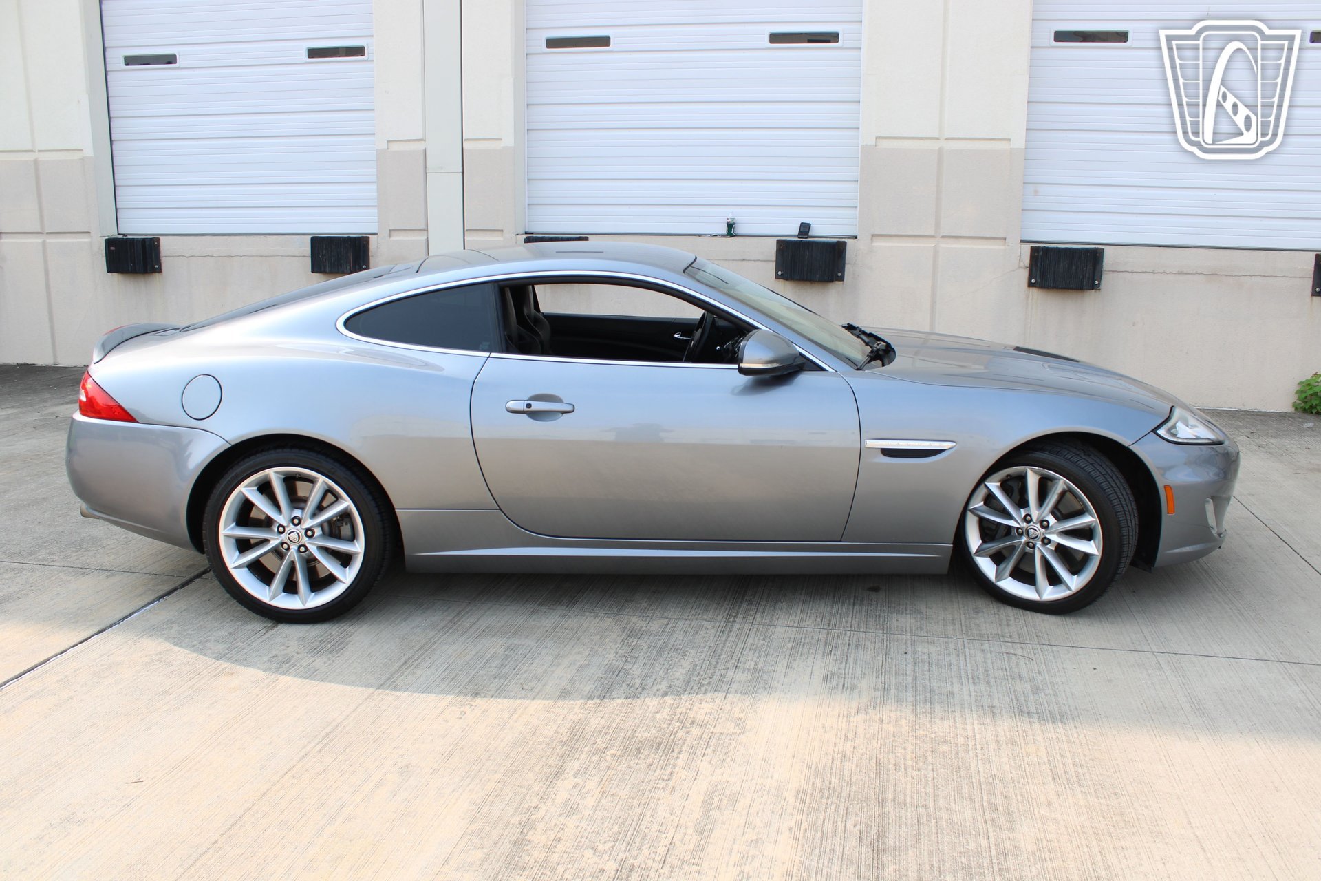 Used 2012 Jaguar XKR R RWD image 31