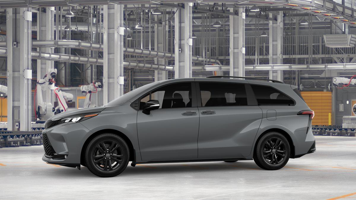 New 2026 Toyota Sienna XSE image 3