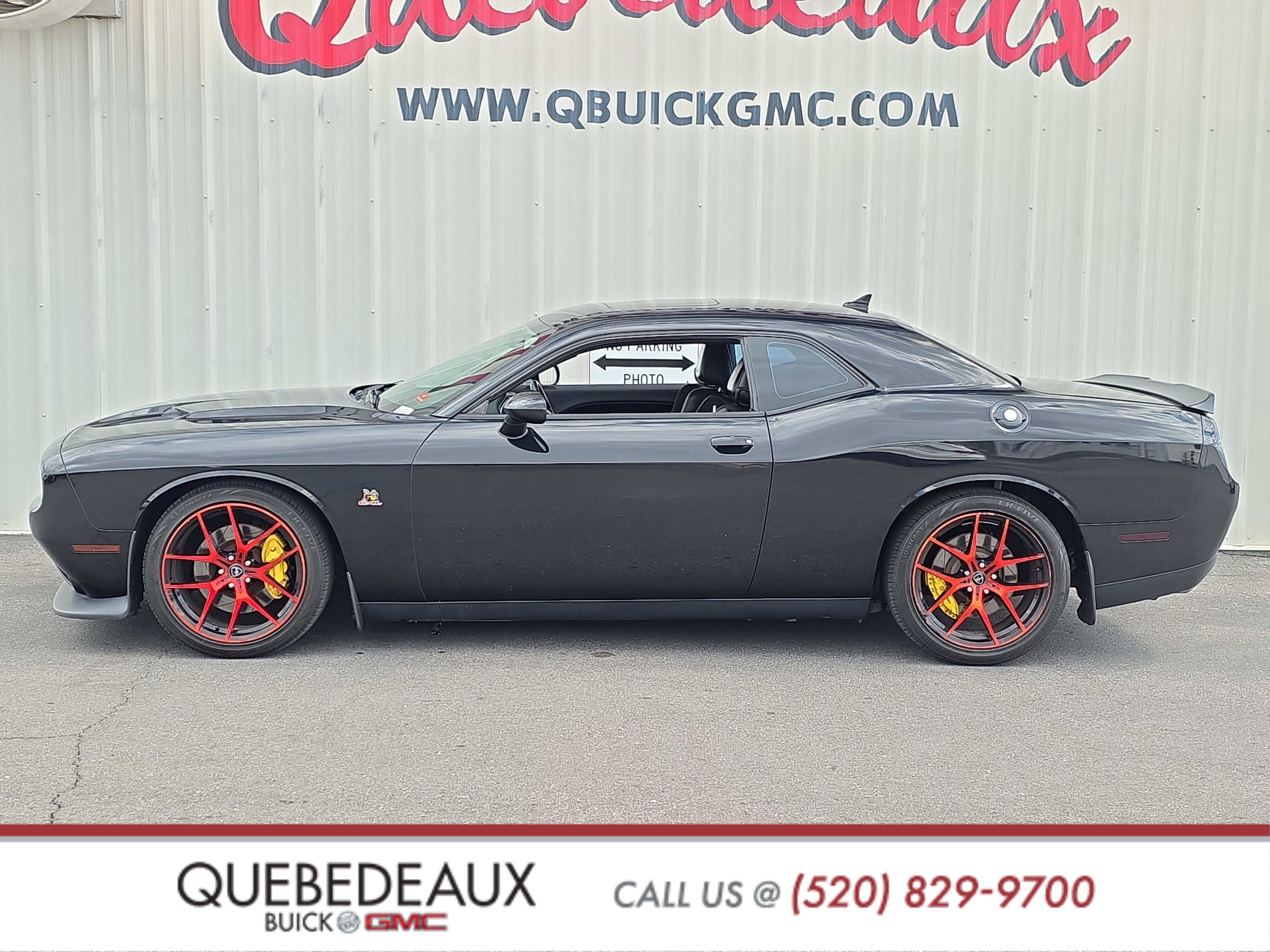 Used 2016 Dodge Challenger R/T Scat Pack w/ Leather Interior Group RWD image 4