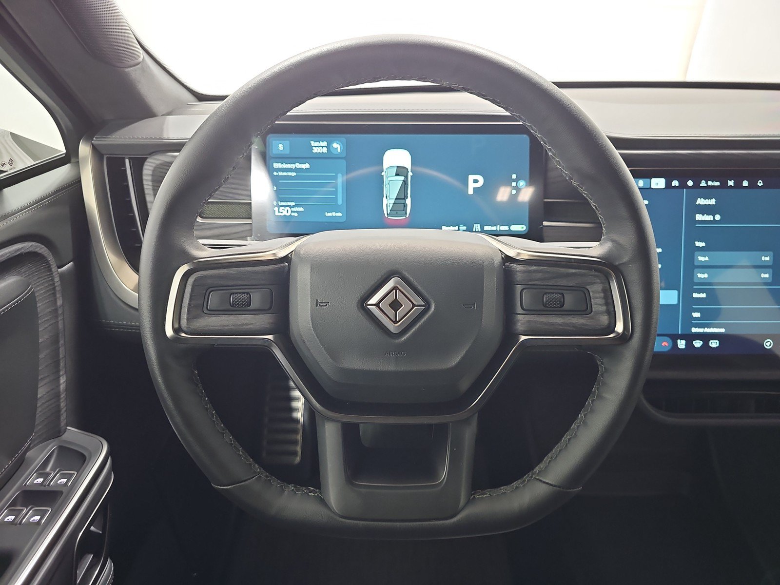 Used 2024 Rivian R1S Adventure AWD/4WD image 28