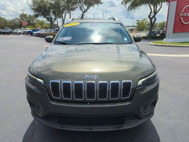 Used 2019 Jeep Cherokee Latitude w/ Popular Appearance Group FWD image 15