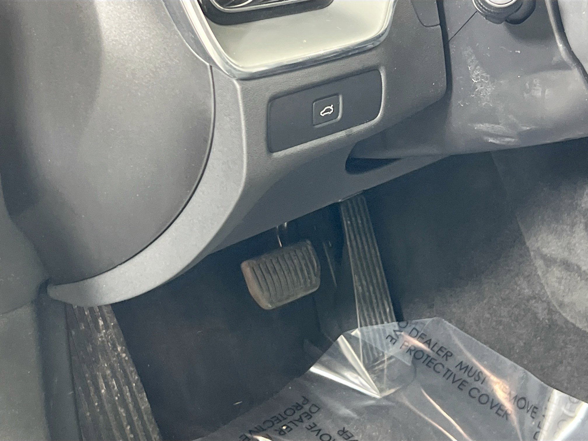 Used 2023 Volvo XC60 B5 Core w/ Protection Package Premier image 10