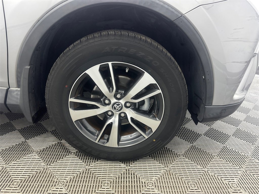 Used 2017 Toyota RAV4 XLE image 13