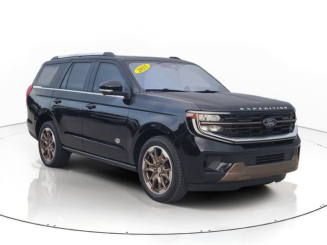 Used 2025 Ford Expedition King Ranch AWD/4WD image 3