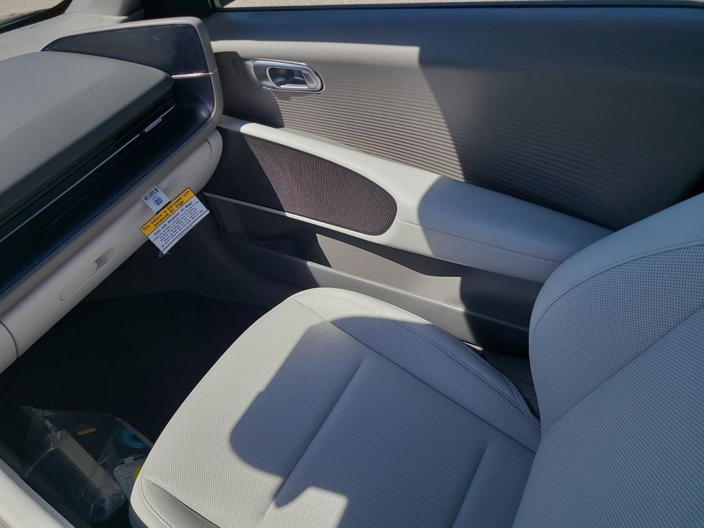 New 2025 Hyundai Ioniq 6 SEL image 10