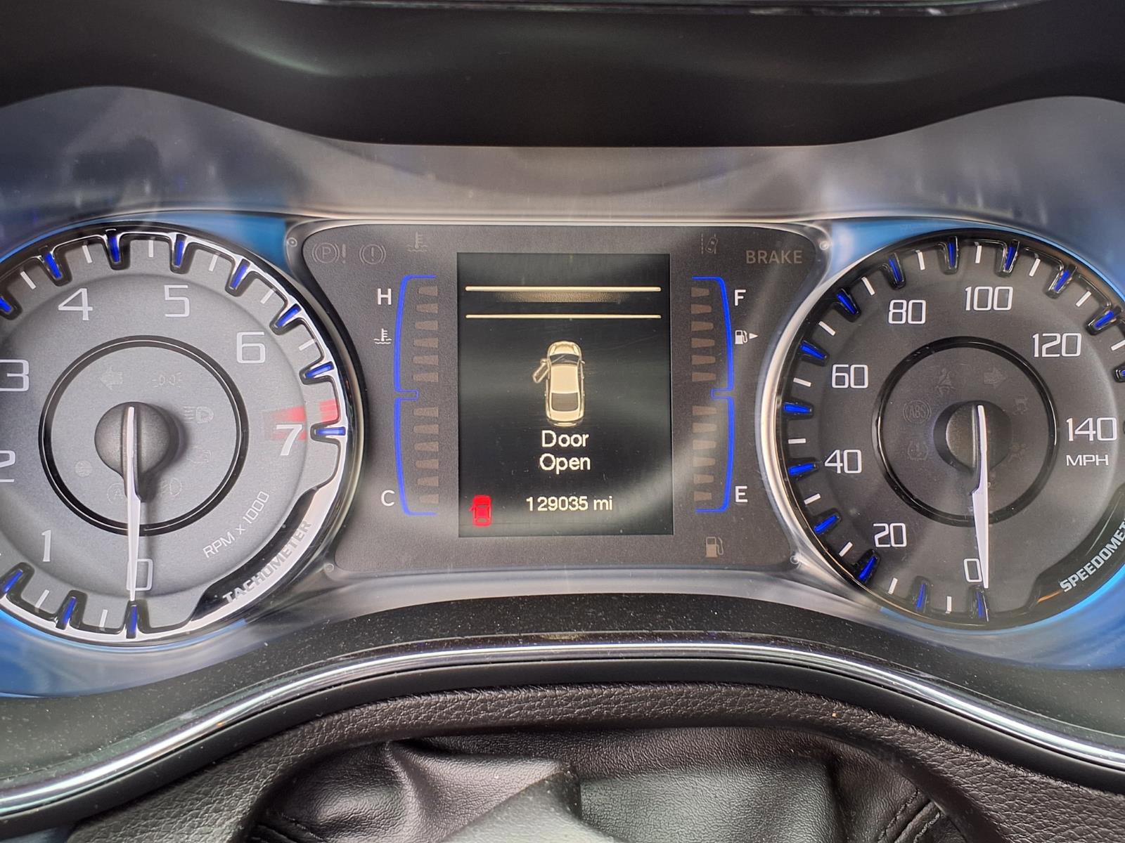 Used 2015 Chrysler 200 S FWD image 17