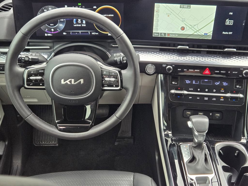 Used 2024 Kia Carnival SX Prestige image 10