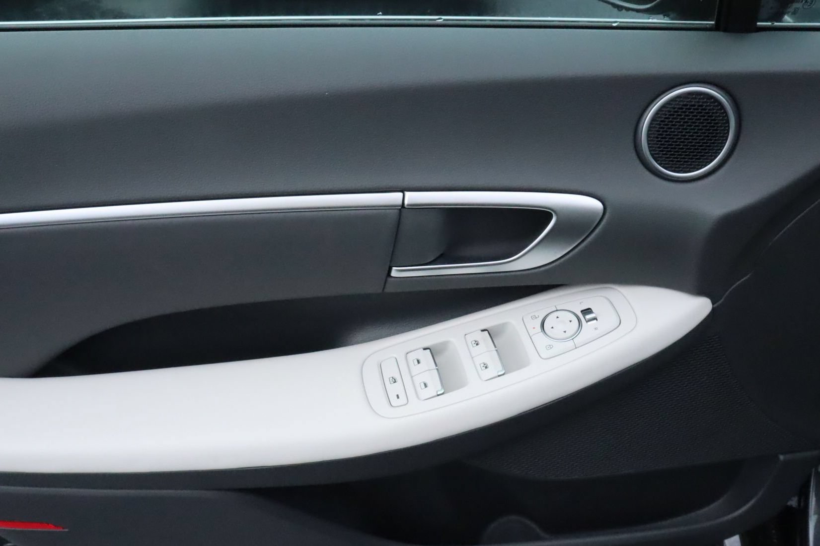 New 2026 Hyundai Sonata SEL FWD image 20