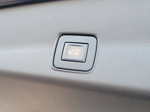 Used 2021 Chevrolet TrailBlazer ACTIV w/ Sun and Liftgate Package AWD/4WD image 9