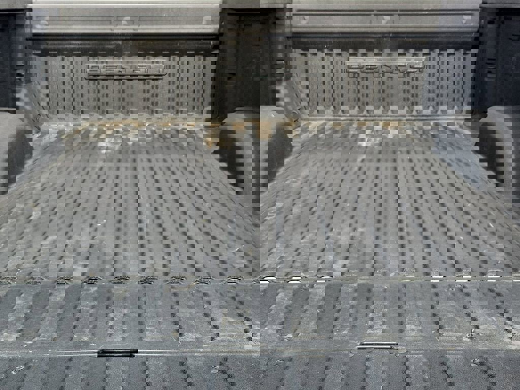 Used 2024 GMC Sierra 2500 Denali image 17