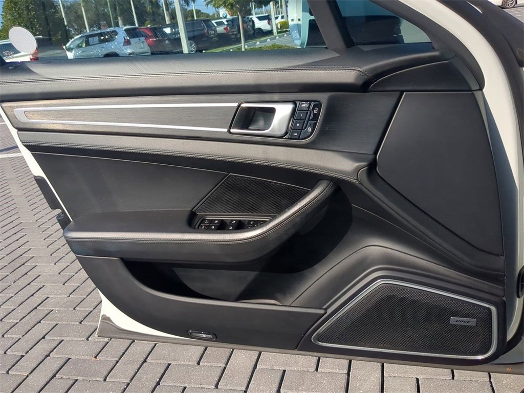 Used 2019 Porsche Panamera GTS image 32