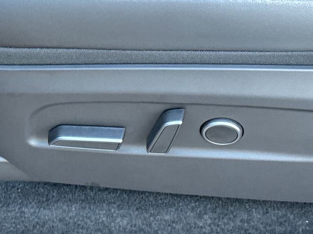 Used 2026 Tesla Model Y 2WD image 22