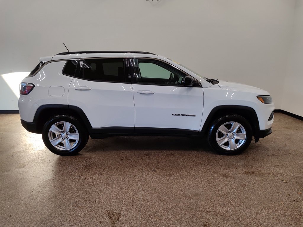 Used 2022 Jeep Compass Latitude AWD/4WD image 7
