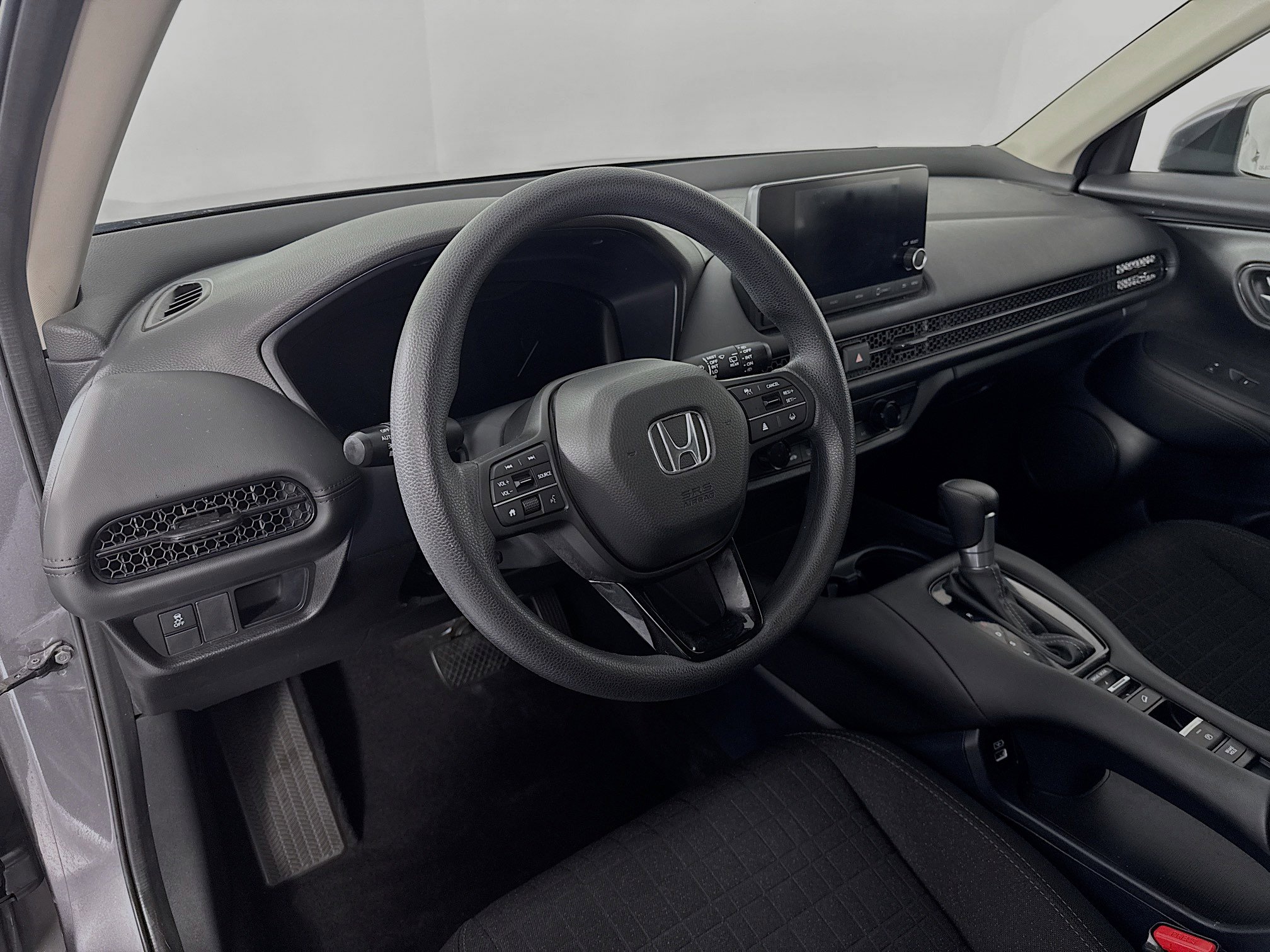 Certified 2023 Honda HR-V LX image 9