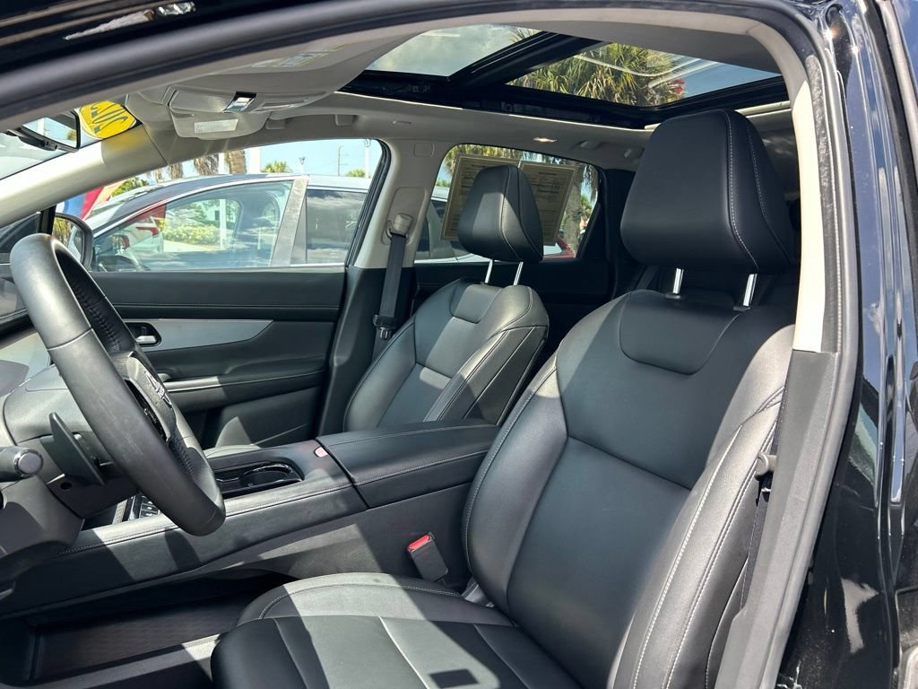 Certified 2025 Nissan Murano SL AWD/4WD image 21