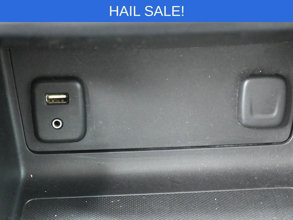 Used 2015 GMC Canyon SLE image 25