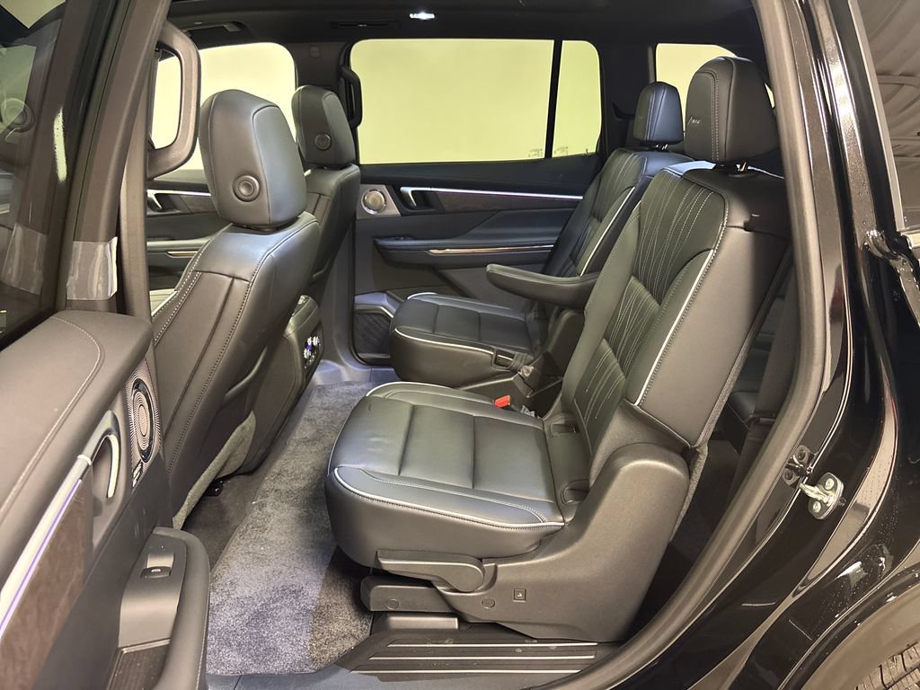 New 2026 Buick Enclave Avenir w/ Super Cruise Package FWD image 27