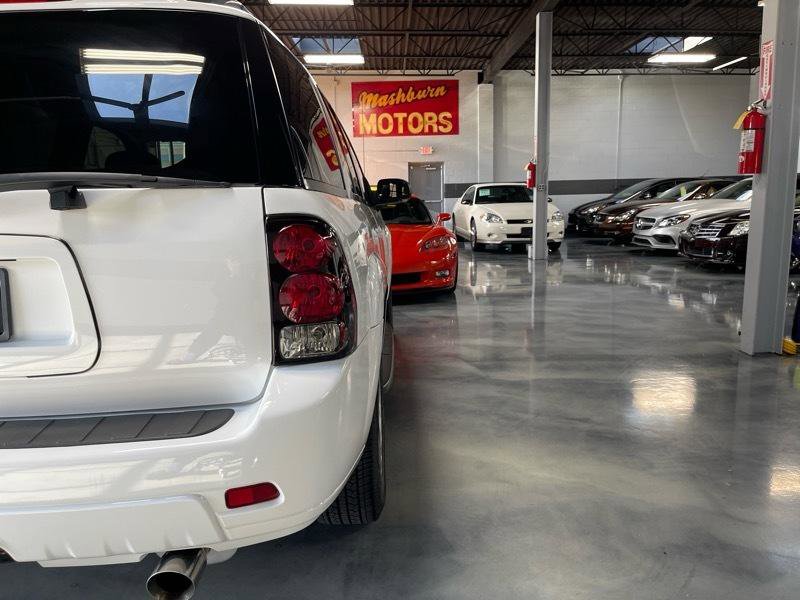 Used 2008 Chevrolet TrailBlazer LT w/ Sun And 6-Disc Cd Package AWD/4WD image 11