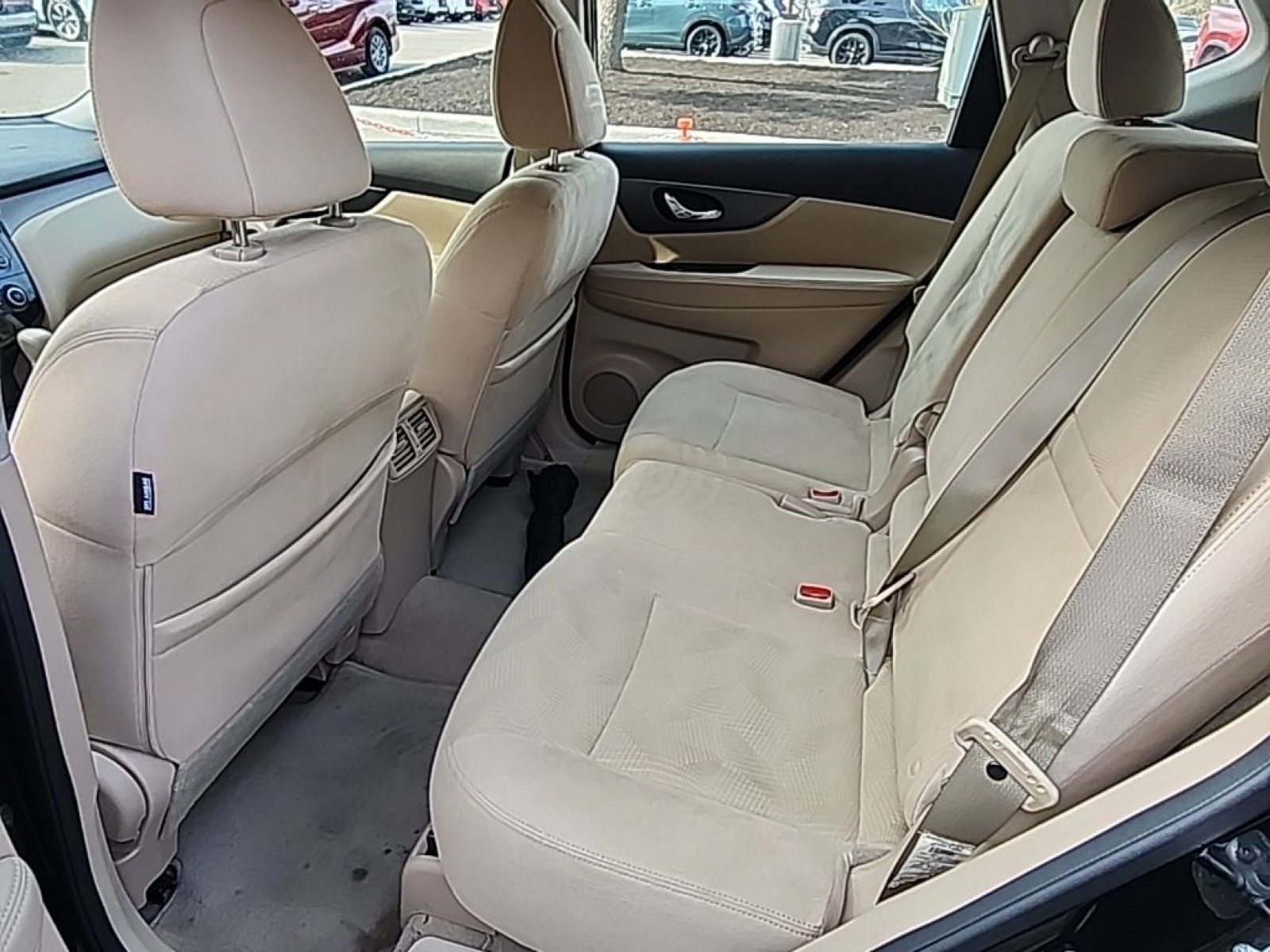 Used 2014 Nissan Rogue S image 12