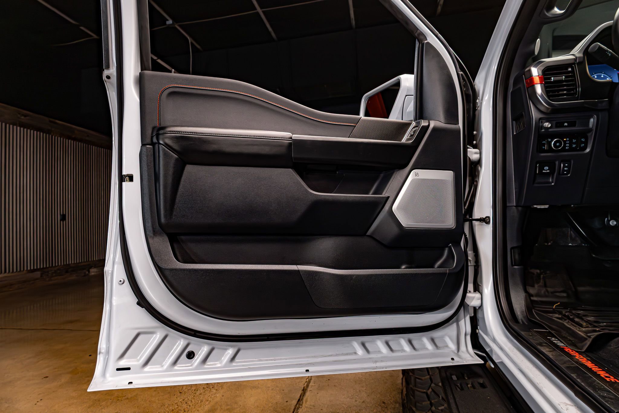 Used 2025 Ford F150 Raptor image 31