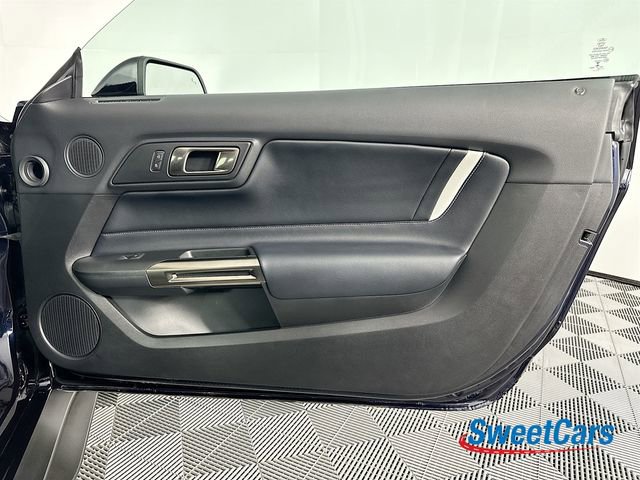 Used 2021 Ford Mustang Shelby GT500 w/ Technology Package image 38