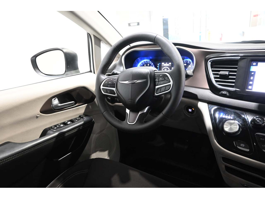 Used 2024 Chrysler Voyager LX FWD image 24