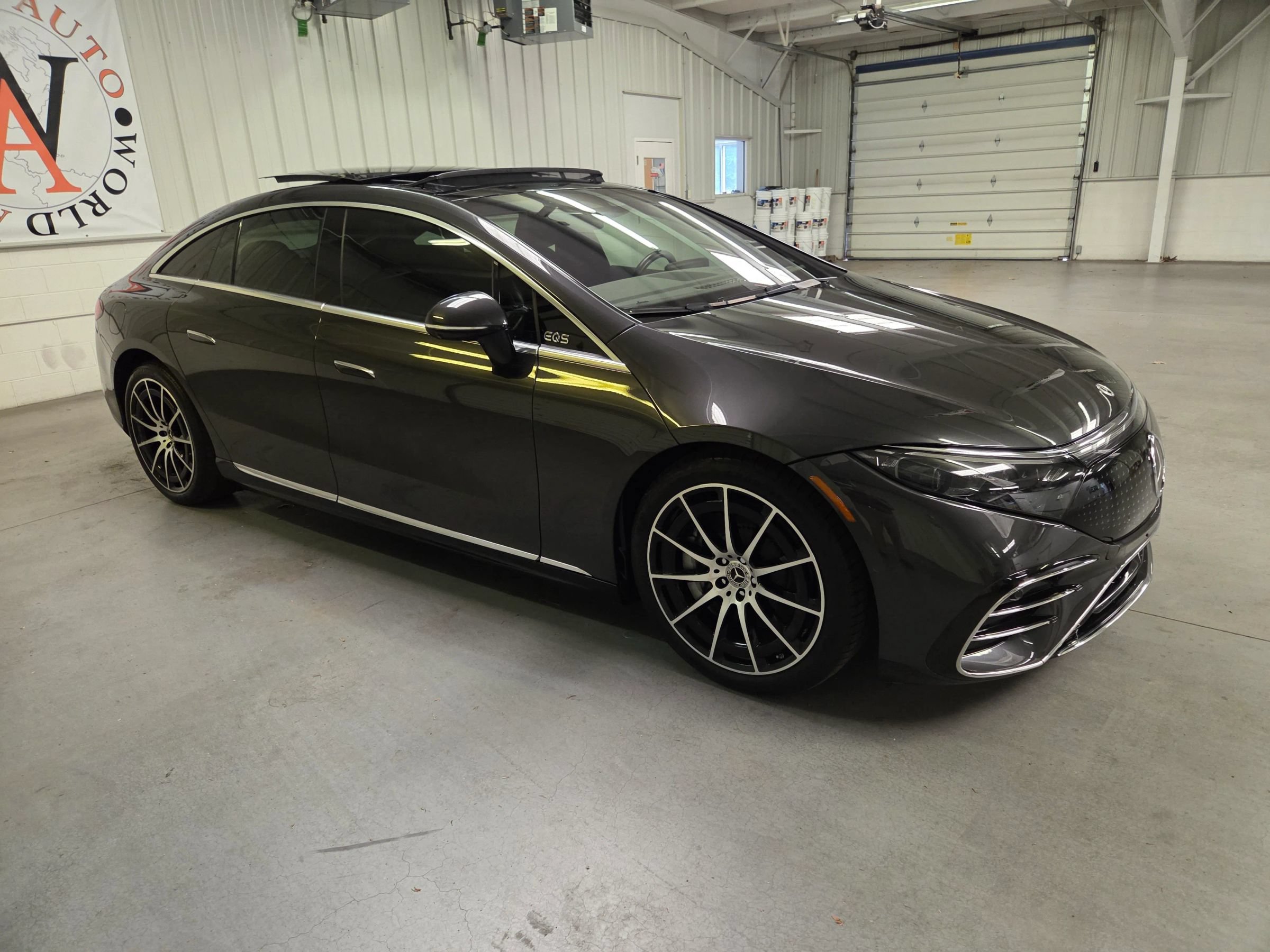 Used 2022 Mercedes-Benz EQS 450+ Sedan image 10