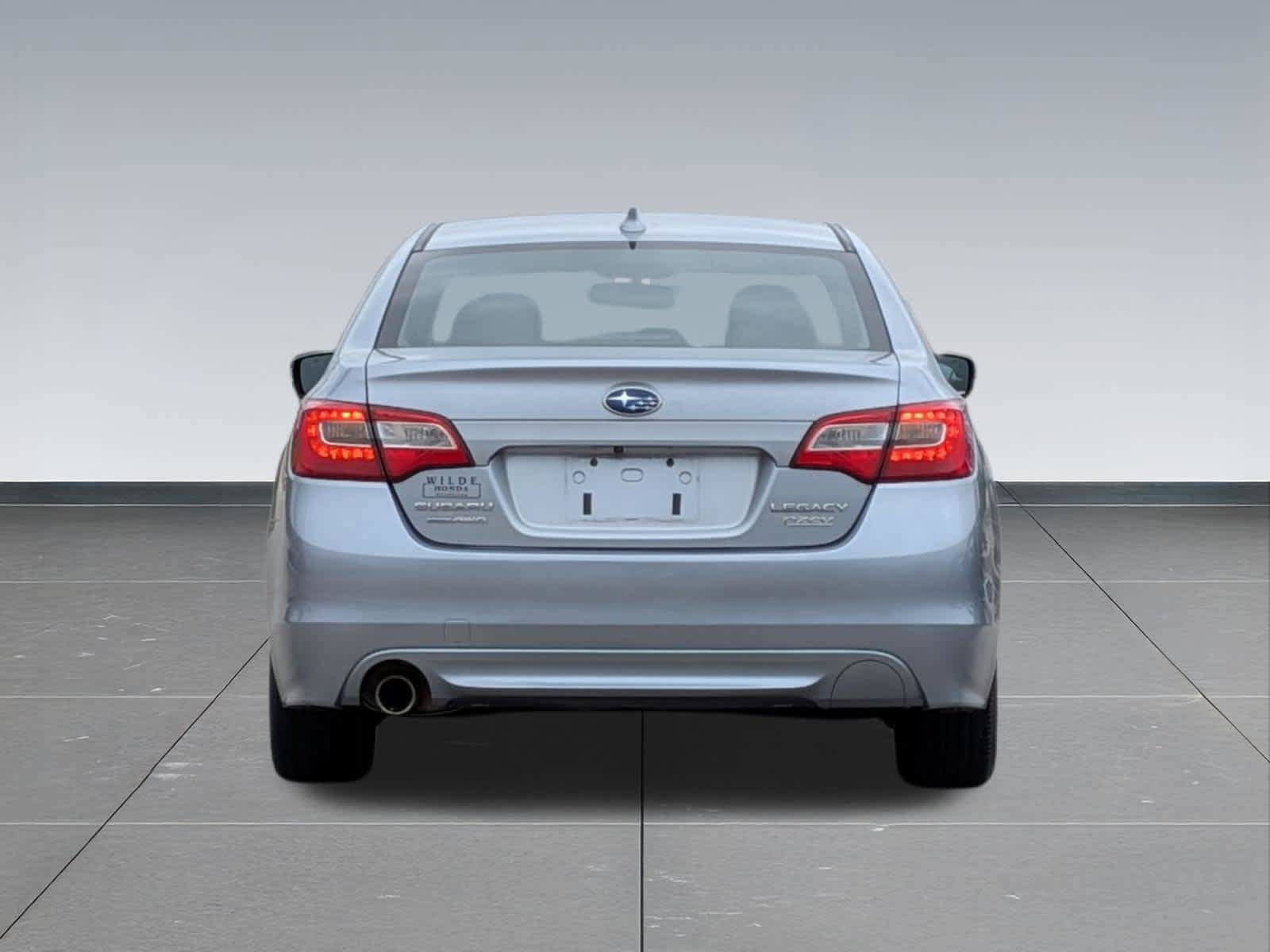 Used 2016 Subaru Legacy 2.5i Limited AWD/4WD image 5